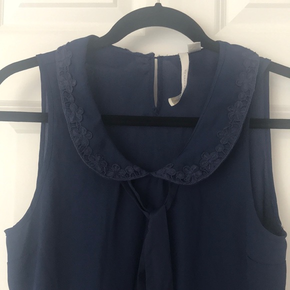 LC Lauren Conrad Tops - LC Lauren Conrad Navy Bow tank